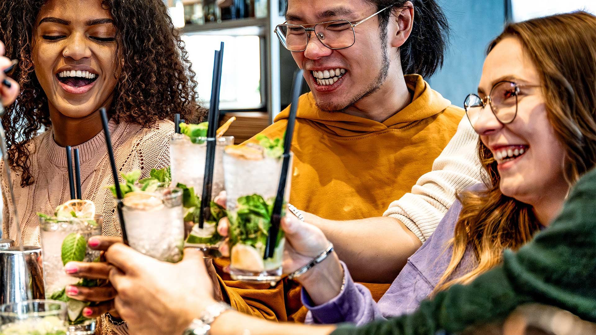 16x9-work-group-cockail-class