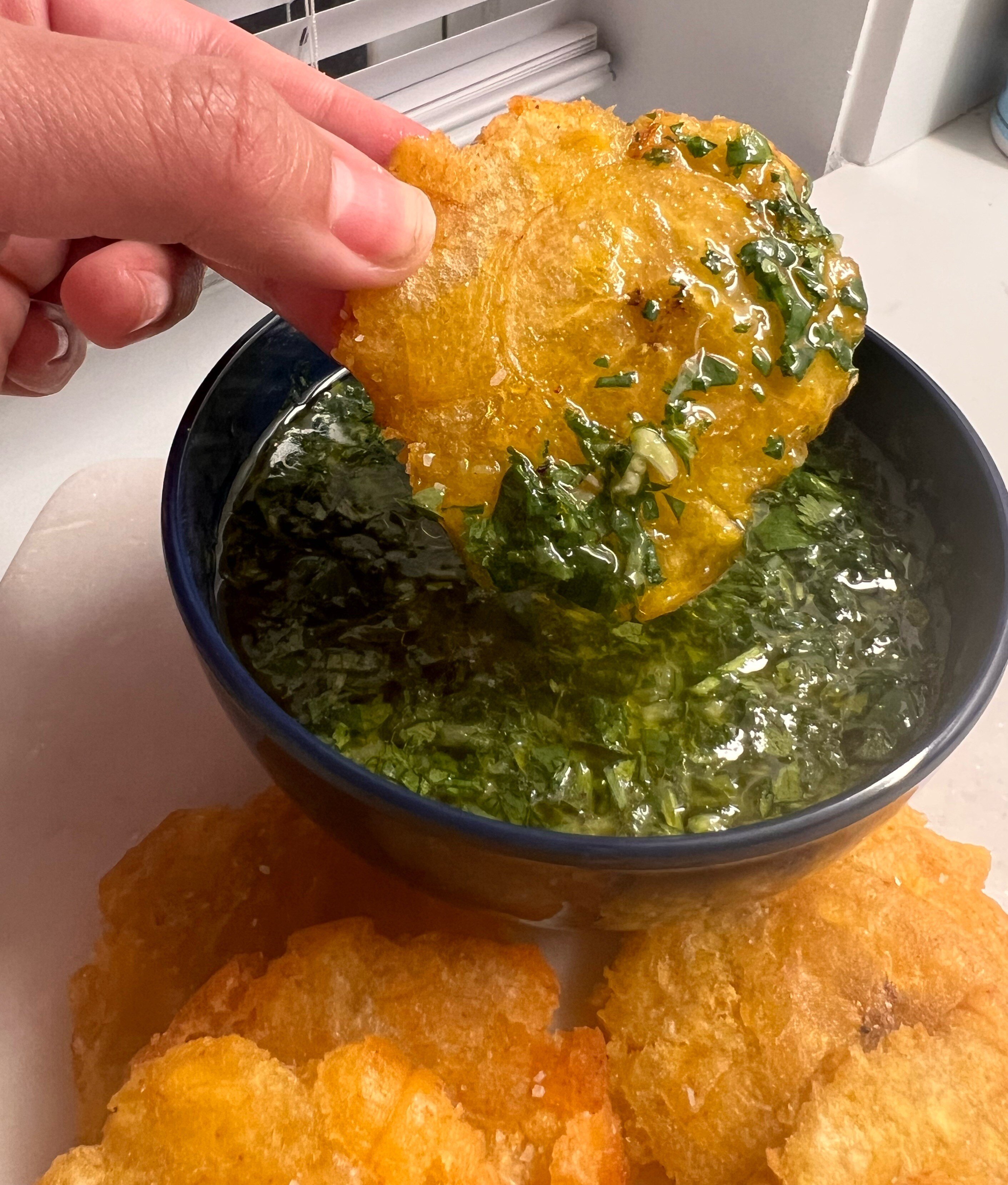 Tostones with sauce