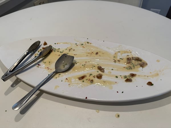 Asparagus empty plate