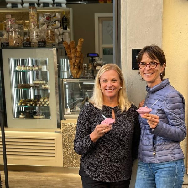 Andrea & Vik Eat Gelato