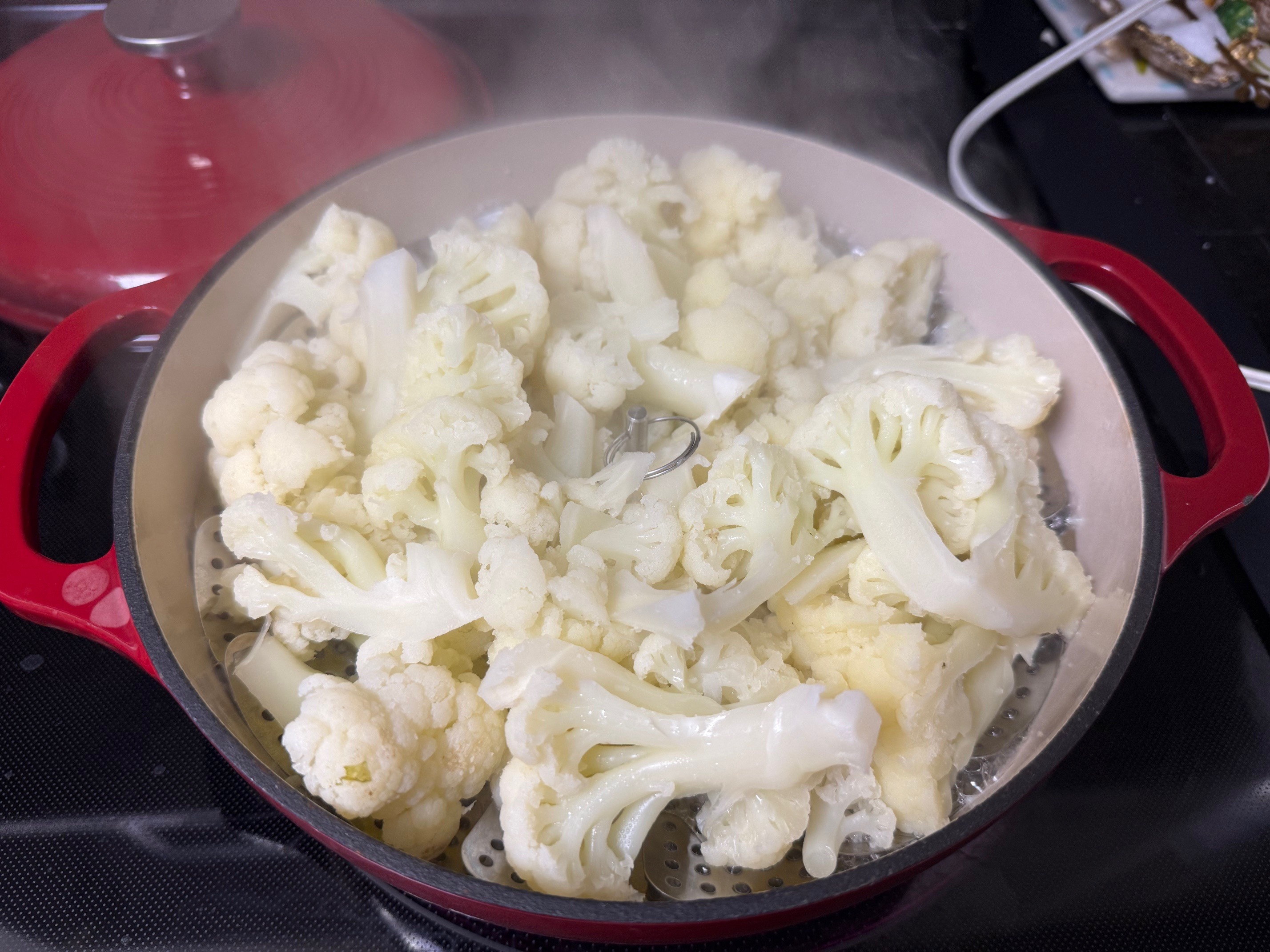 Steaming cauliflower