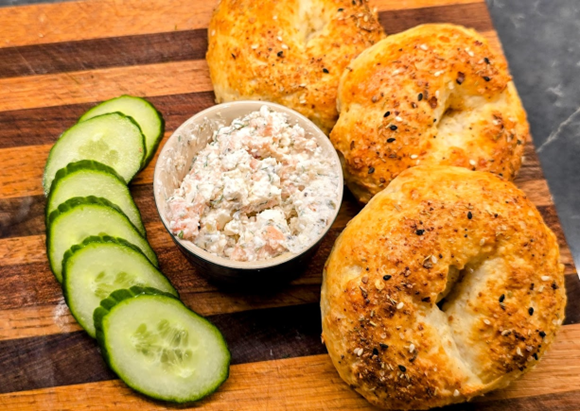 Cottage cheese bagels with salmon spread