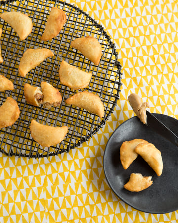 Elvis_Peanut_Butter_Banana_and_Bacon_Pierogies_Photo__Casey_Barber Elvis_Peanut_Butter_Banana_and_Bacon_Pierogies_Photo__Casey_Barber