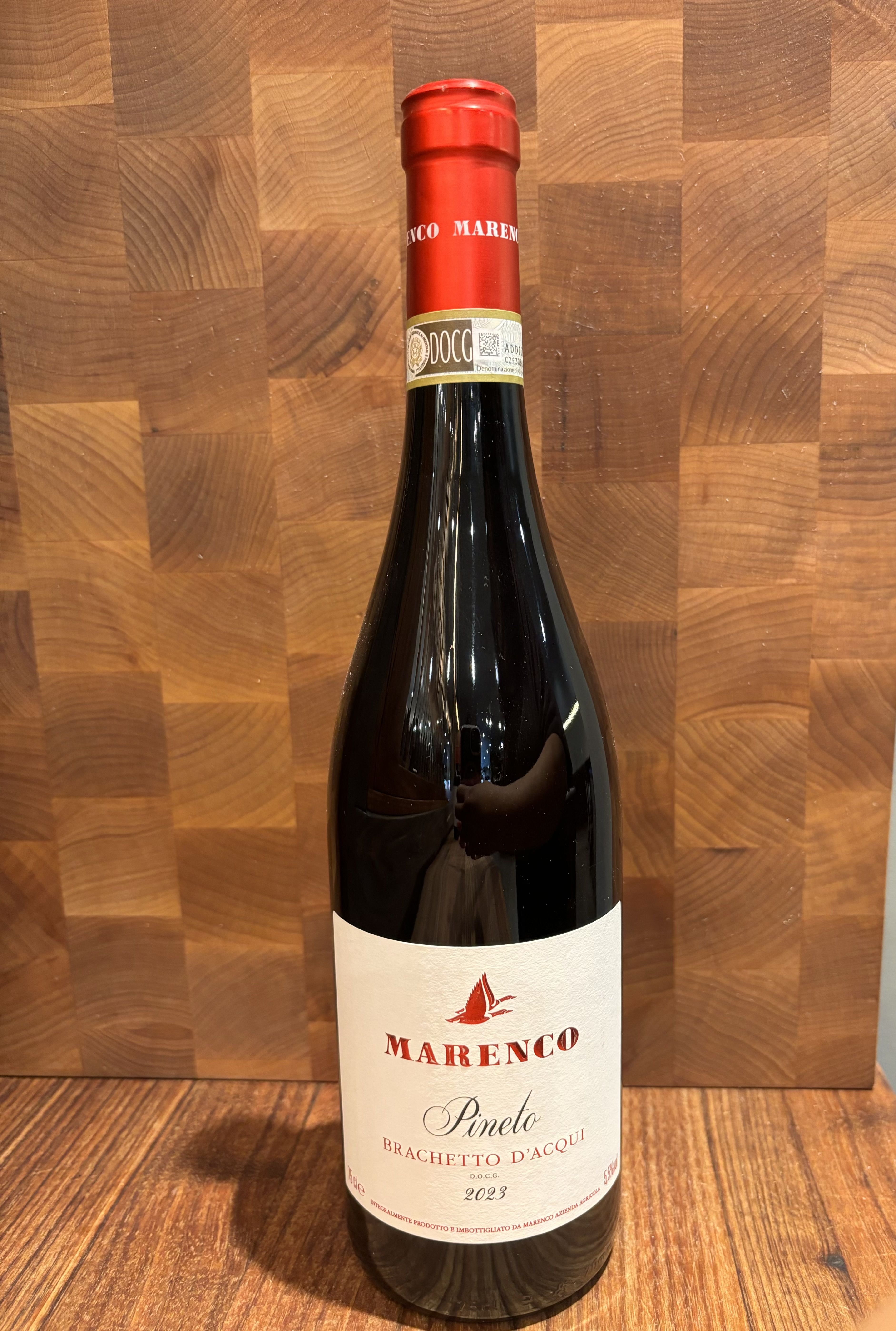 Sparkling Italian sweet wine