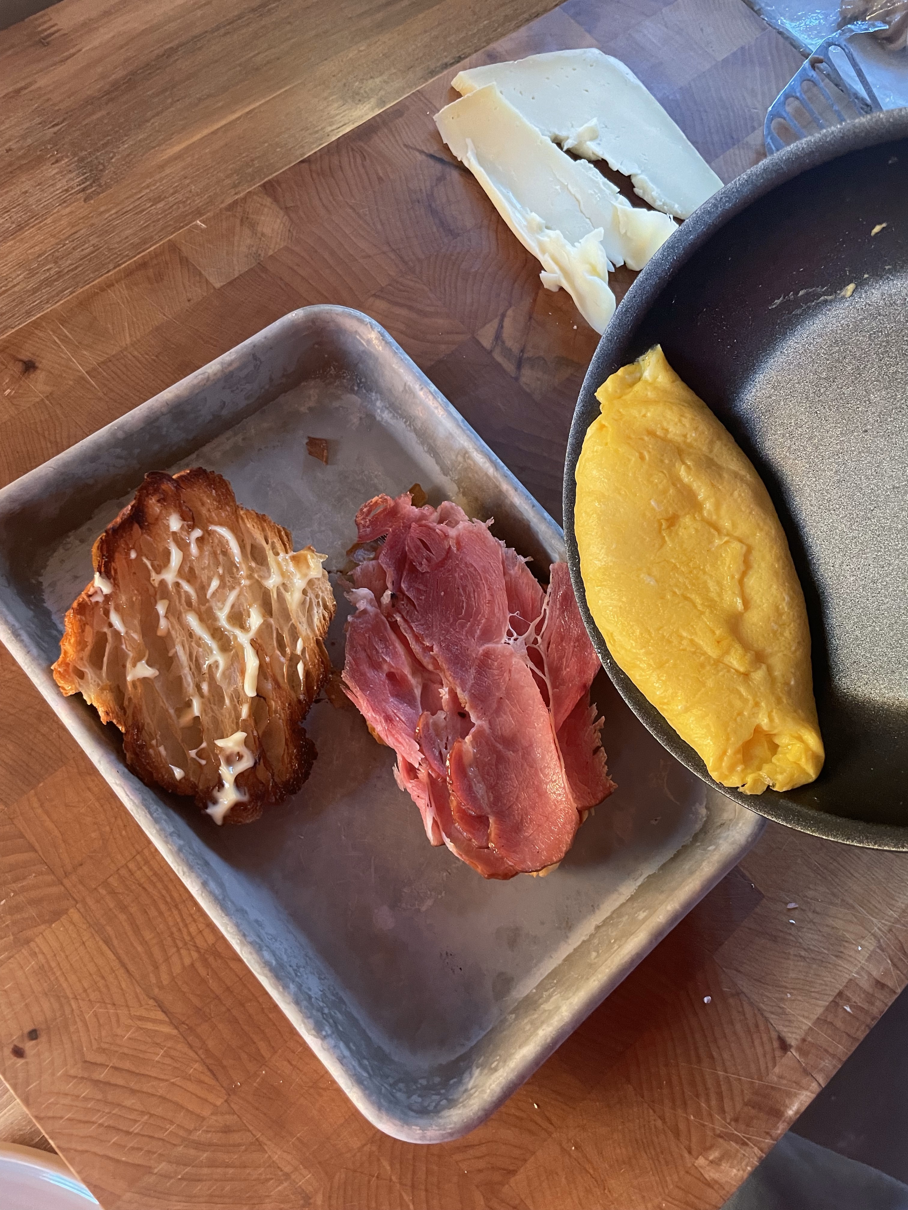 Breakfast sandwich components