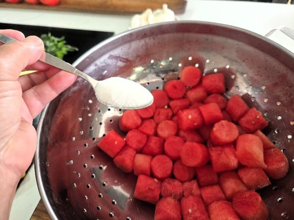 Sugar over watermelon