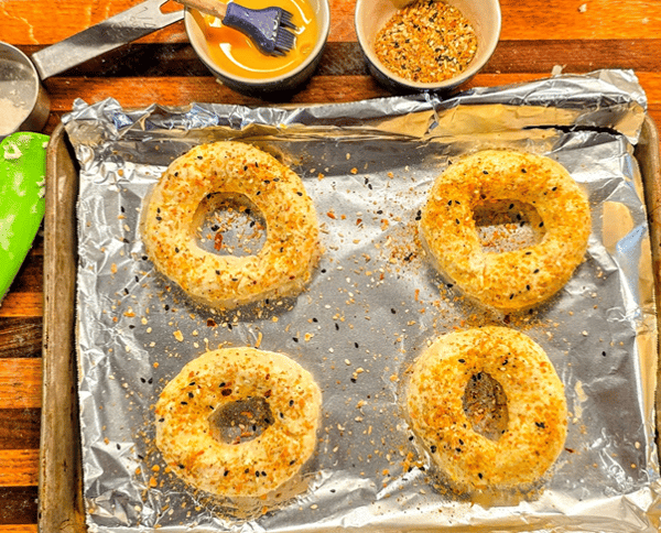 Bagel dough with seasonings