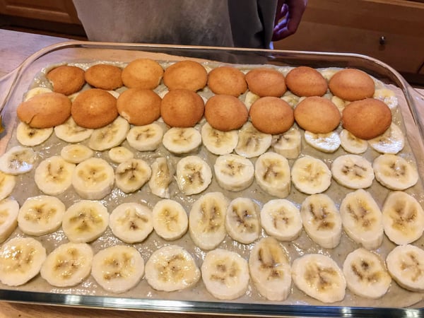 bananas with wafers