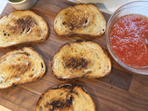 Bread with tomato pulp