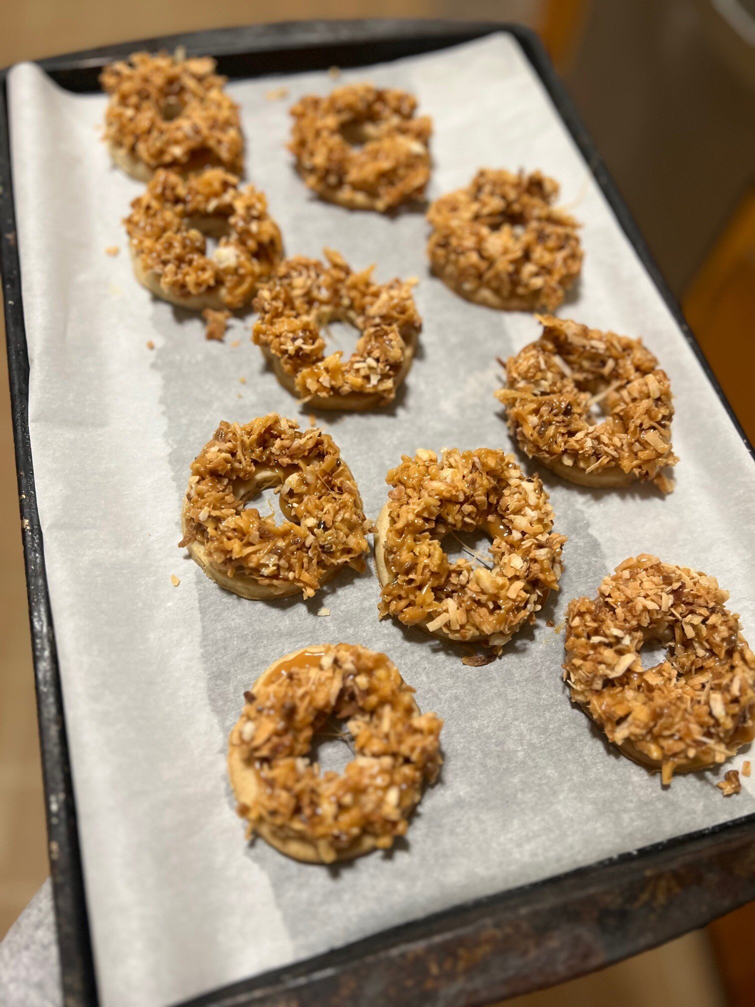 Cookies with coconut and caramel