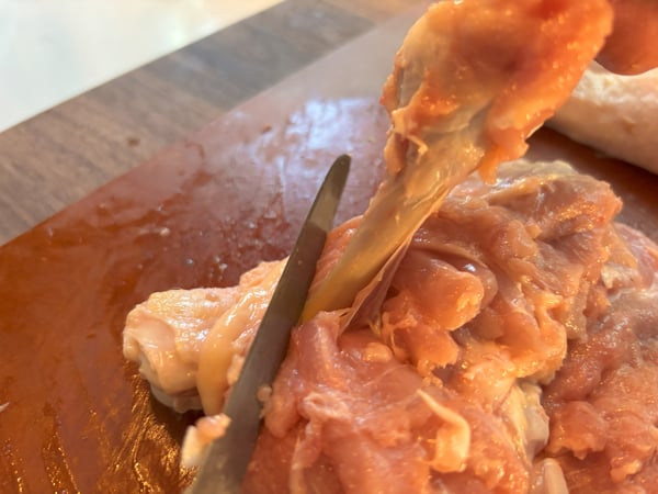 Deboning chicken