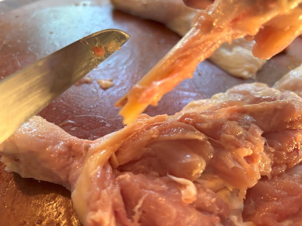 Deboning chicken