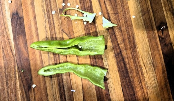 Deseeding peppers