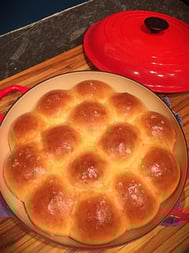 dinnerrollslecreuset.jpg
