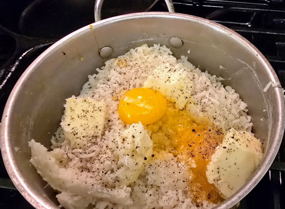 Egg in potatoes