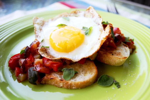 egg on toast egg on toast