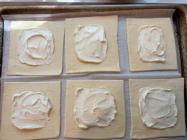 Filling on puff pastry