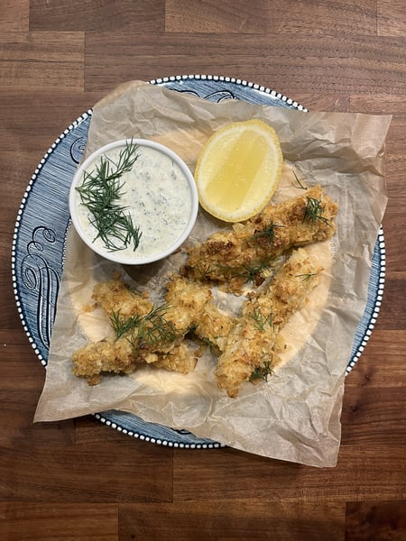 Fish and sauce plate