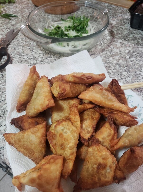Fried samosas