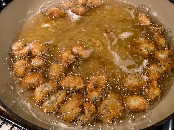 frying oysters