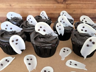 Cupcakes with Ghosts