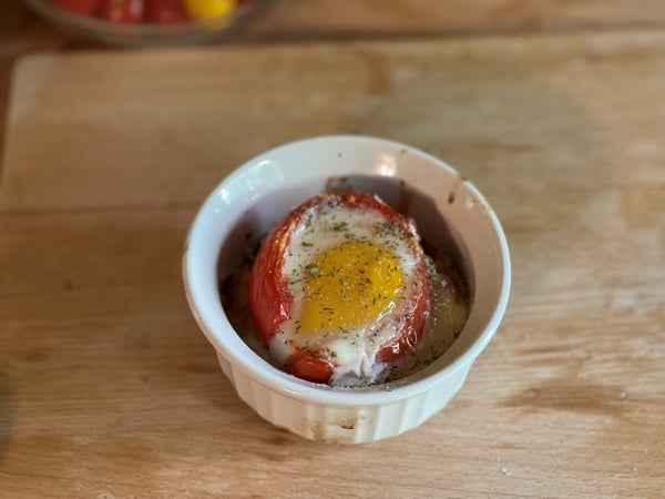 individual egg on tomato