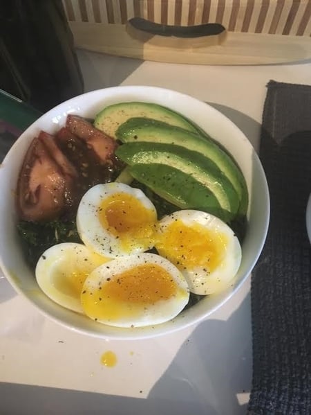 kale salad egg