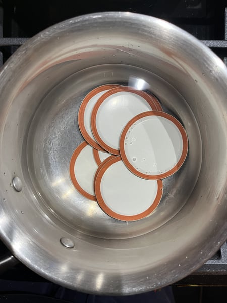 Lids pan