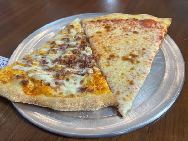 Lusha Pizza