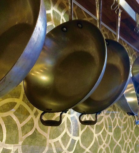 pans hanging