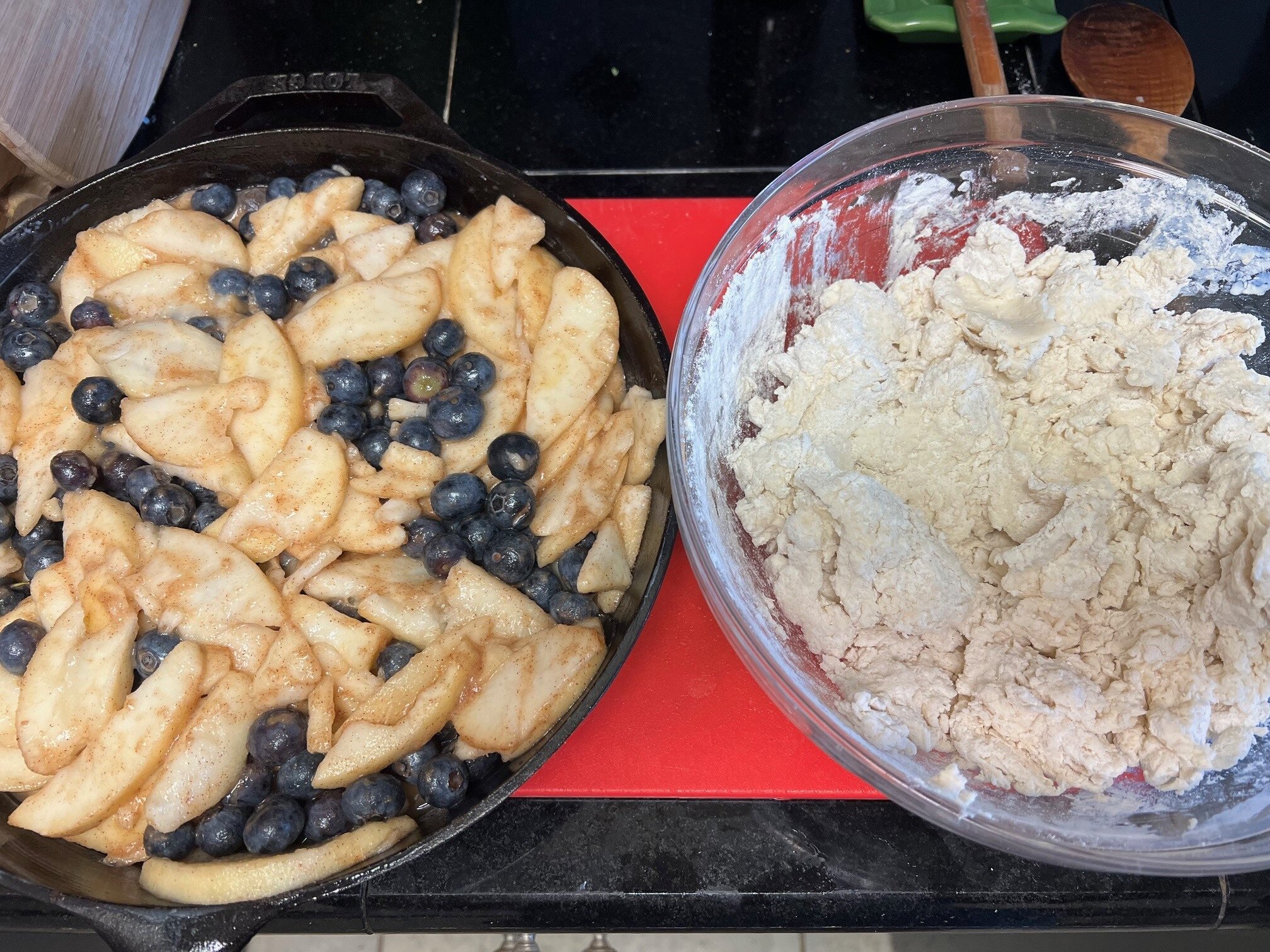 Filling and topping for cobbler