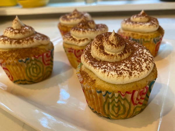 plated cupcakes