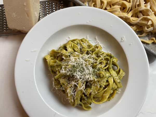 Plated lemon fettucine