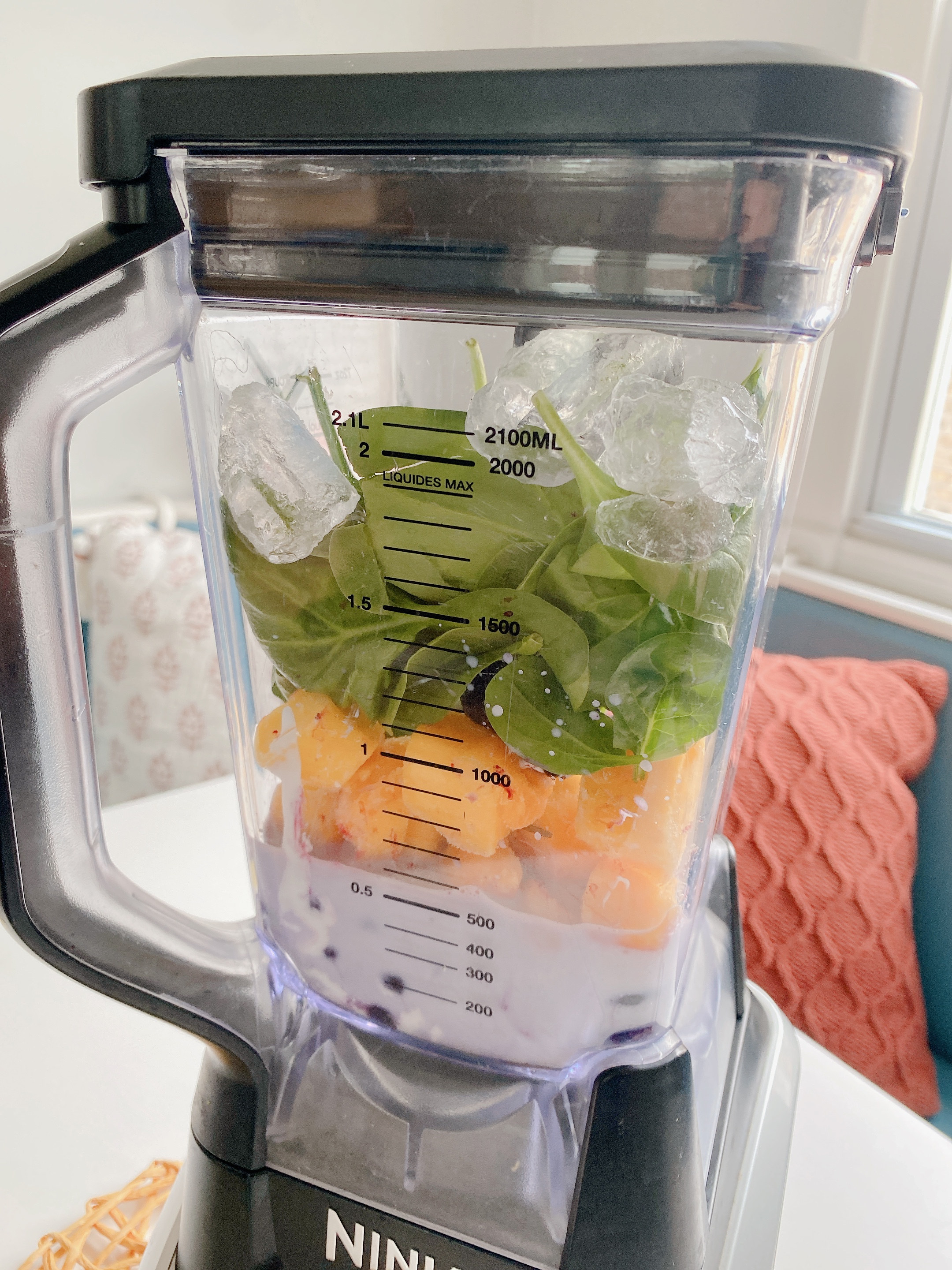 Prune smoothie in blender