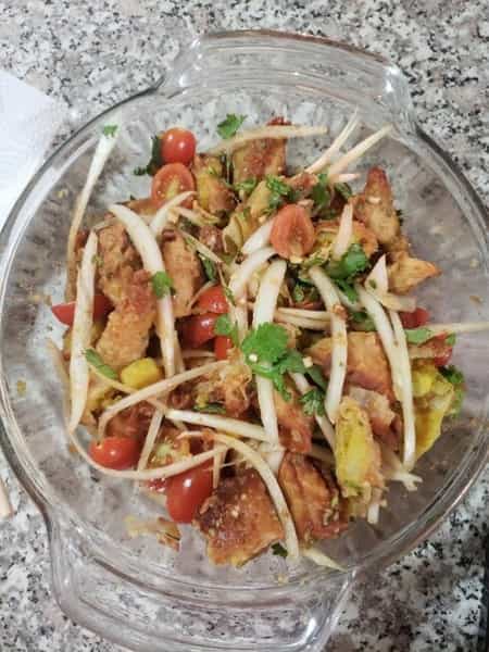 Samosas with salad