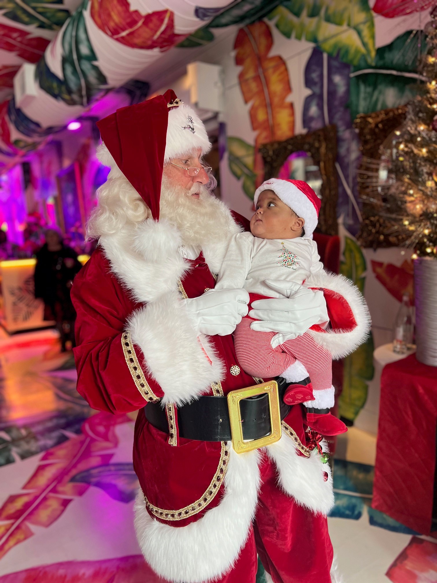 Scarlett & Santa