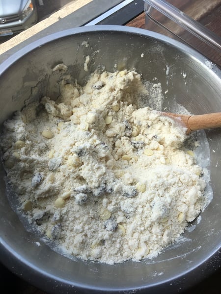 scone buttermilk mixture