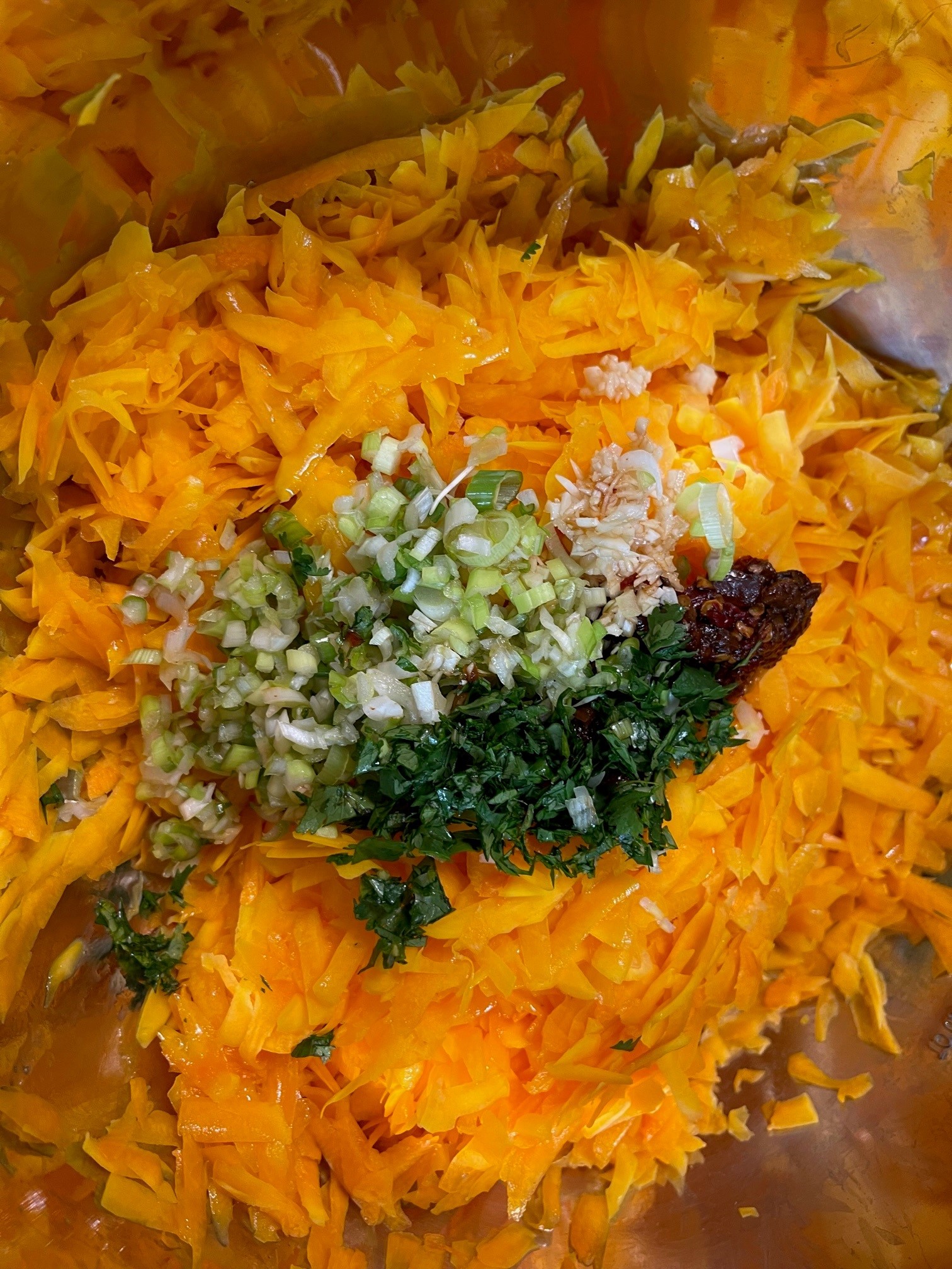 seasonings into squash