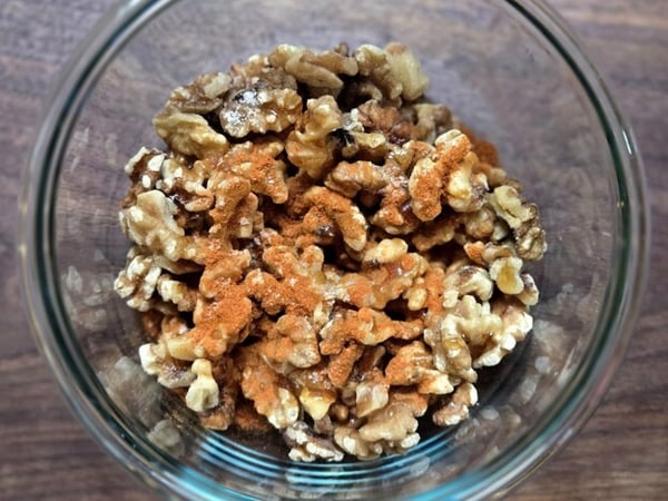 Spiced nuts coated