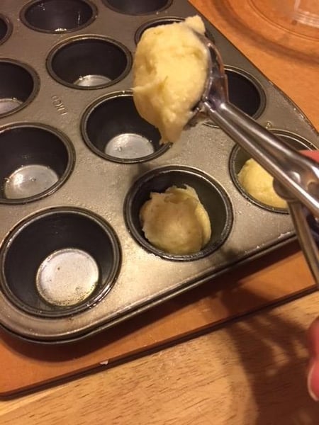 sponge cake scoop