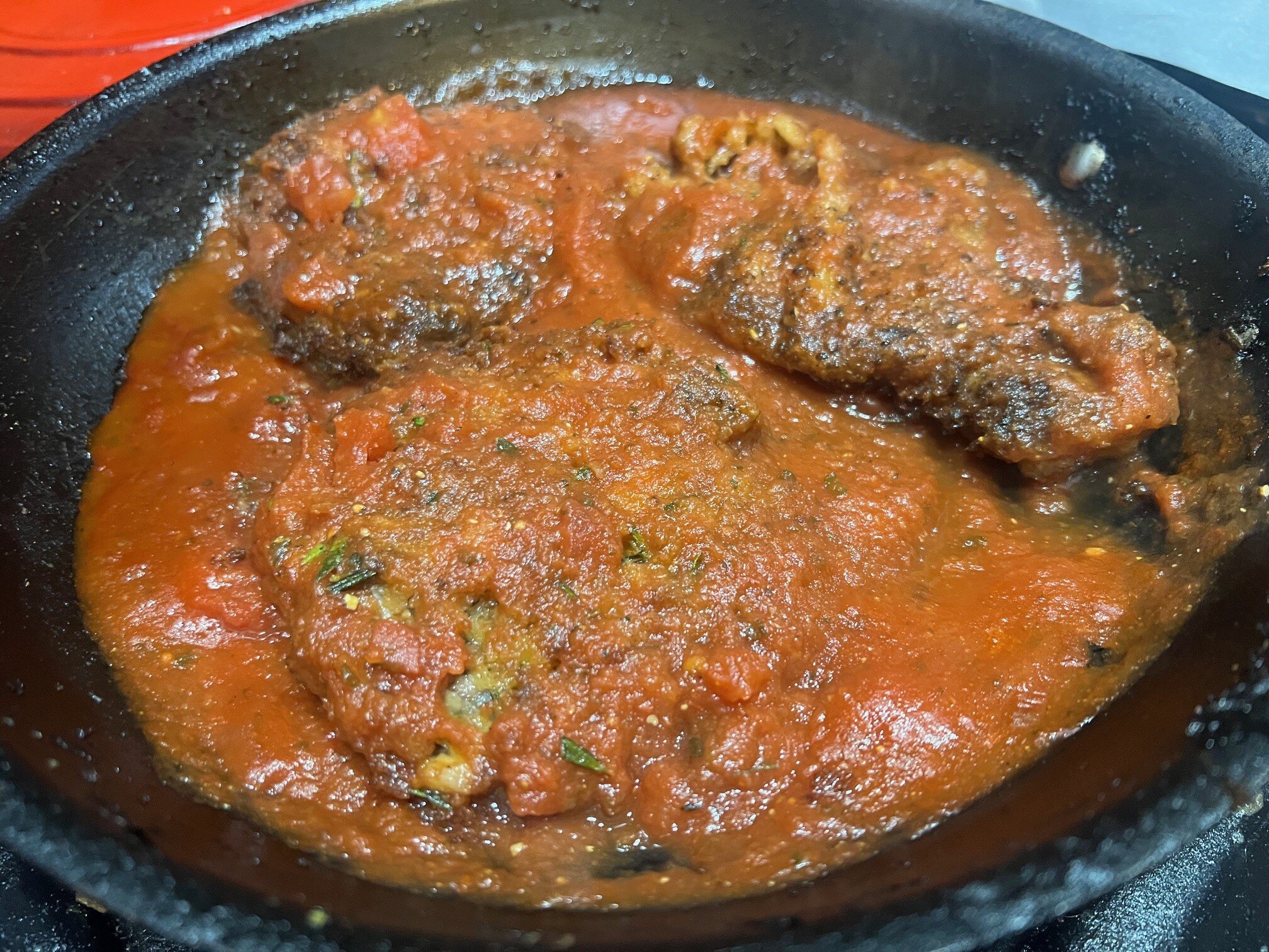 Cutlets in sauce