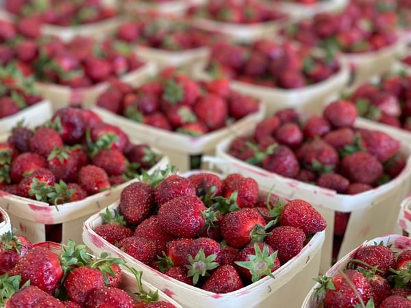 strawberries at market 2