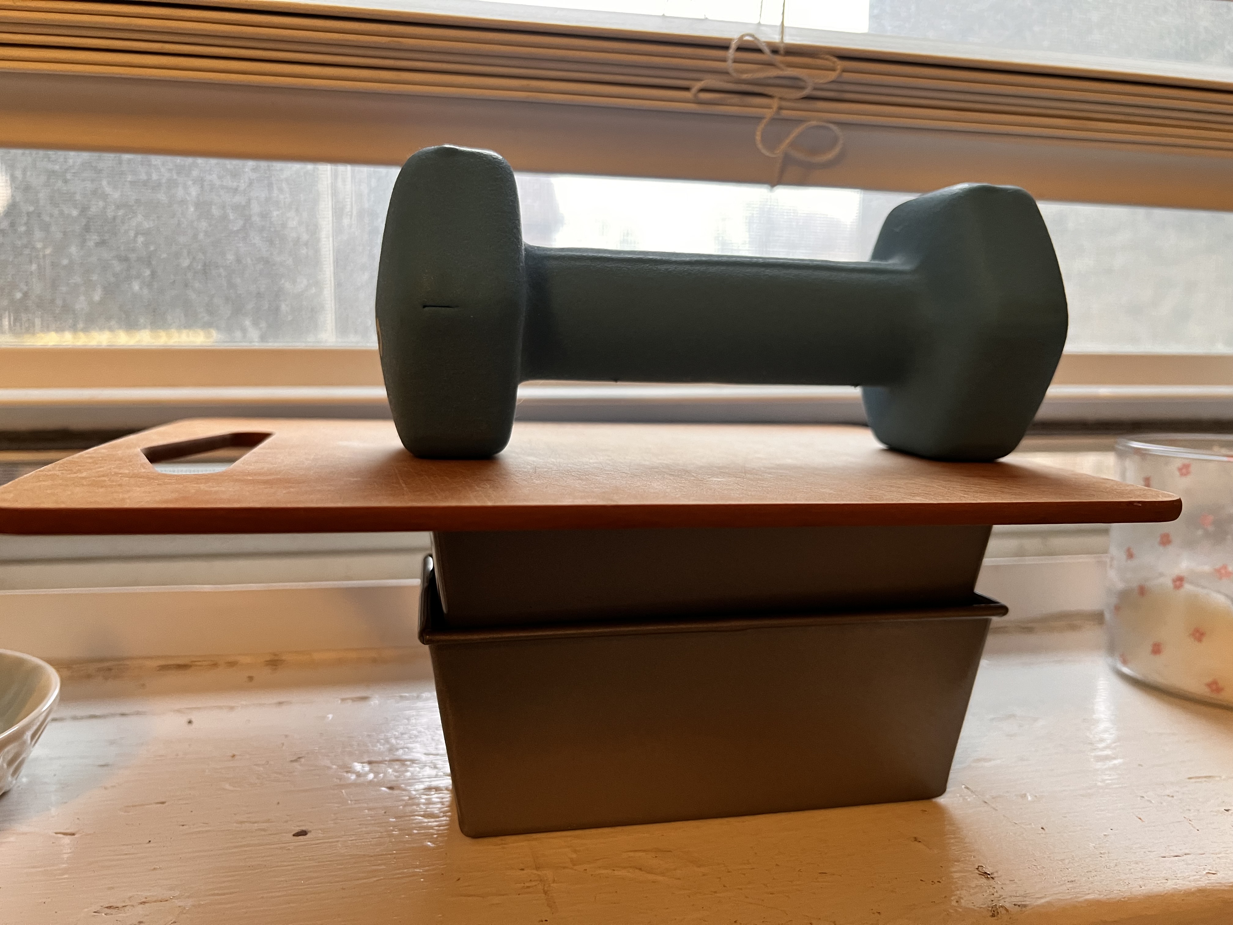 Weighing down potatoes