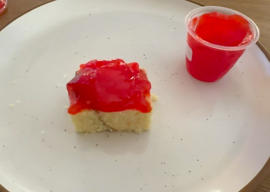 Marble Cake &amp; Strawberry