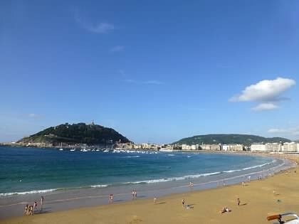 basque la concha beach