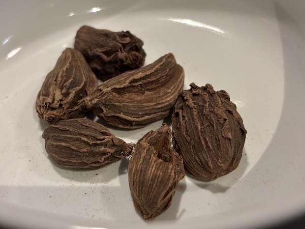 Black cardamom