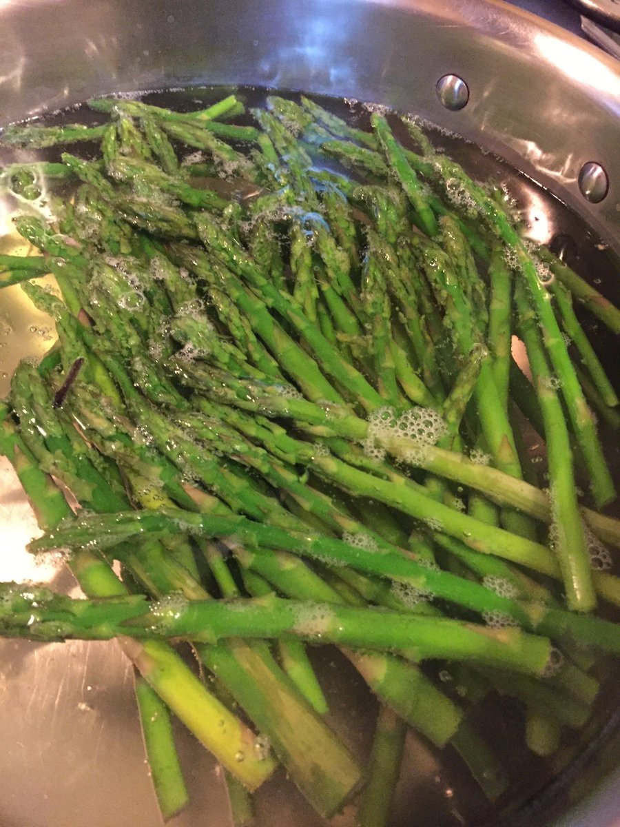 FiveIngredient Asparagus Bisque