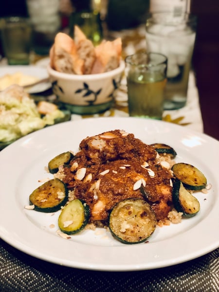 chicken thighs with quinoa and zucchini