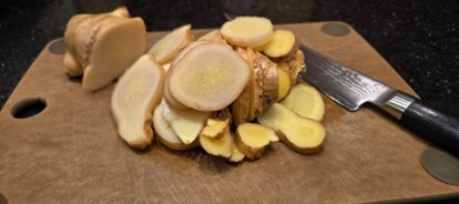 Cut ginger