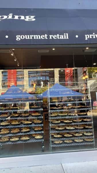 Storefront pies